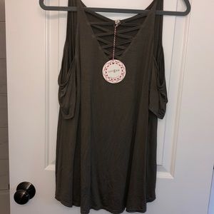 Cut-out Sleeve Tank Top
